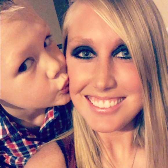 Meet your Posher, Megan - Picture 1 of 1